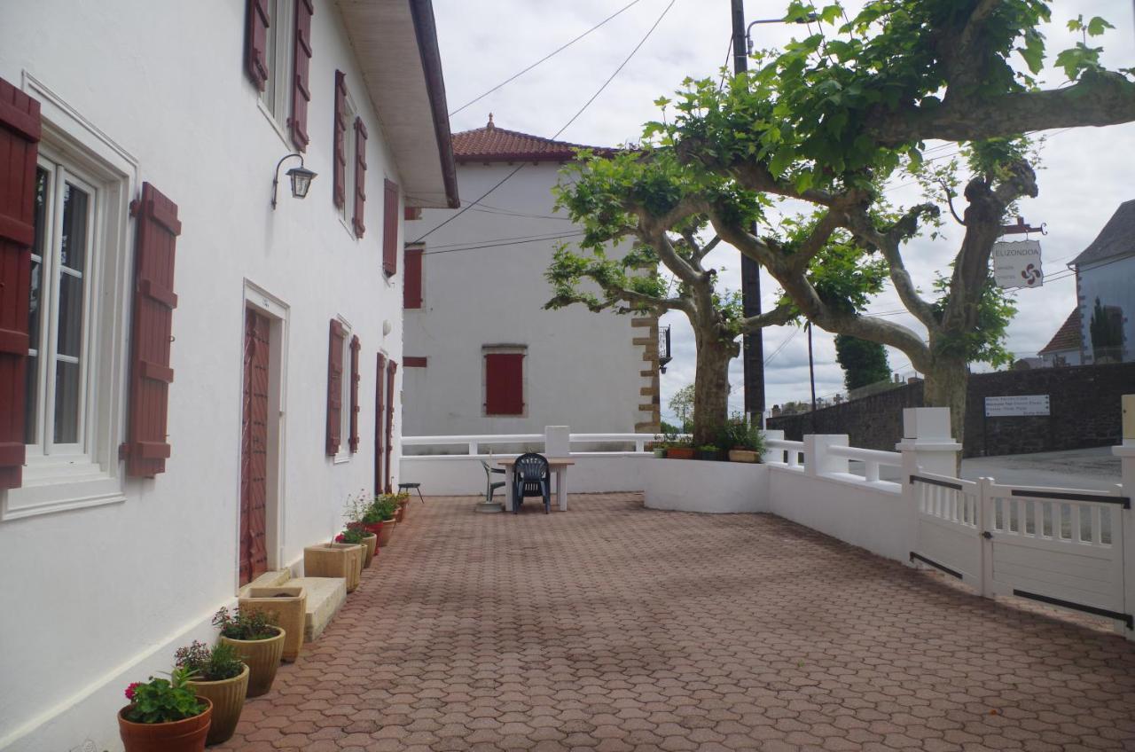Maison Elizondoa - Chambres, Restaurant Et Spa Masparraute ภายนอก รูปภาพ